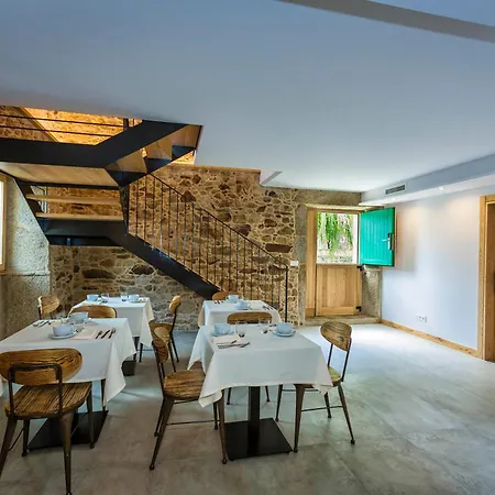 A De Lucia בית הארחה *