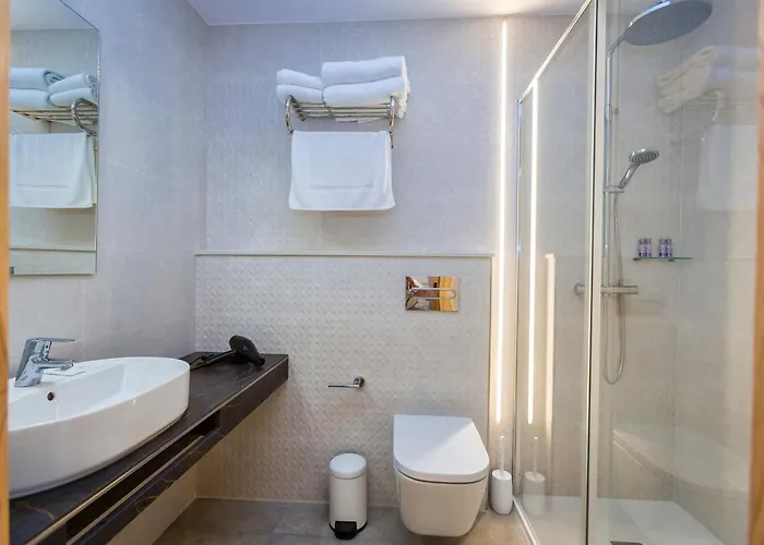 A De Lucia Кинтанс